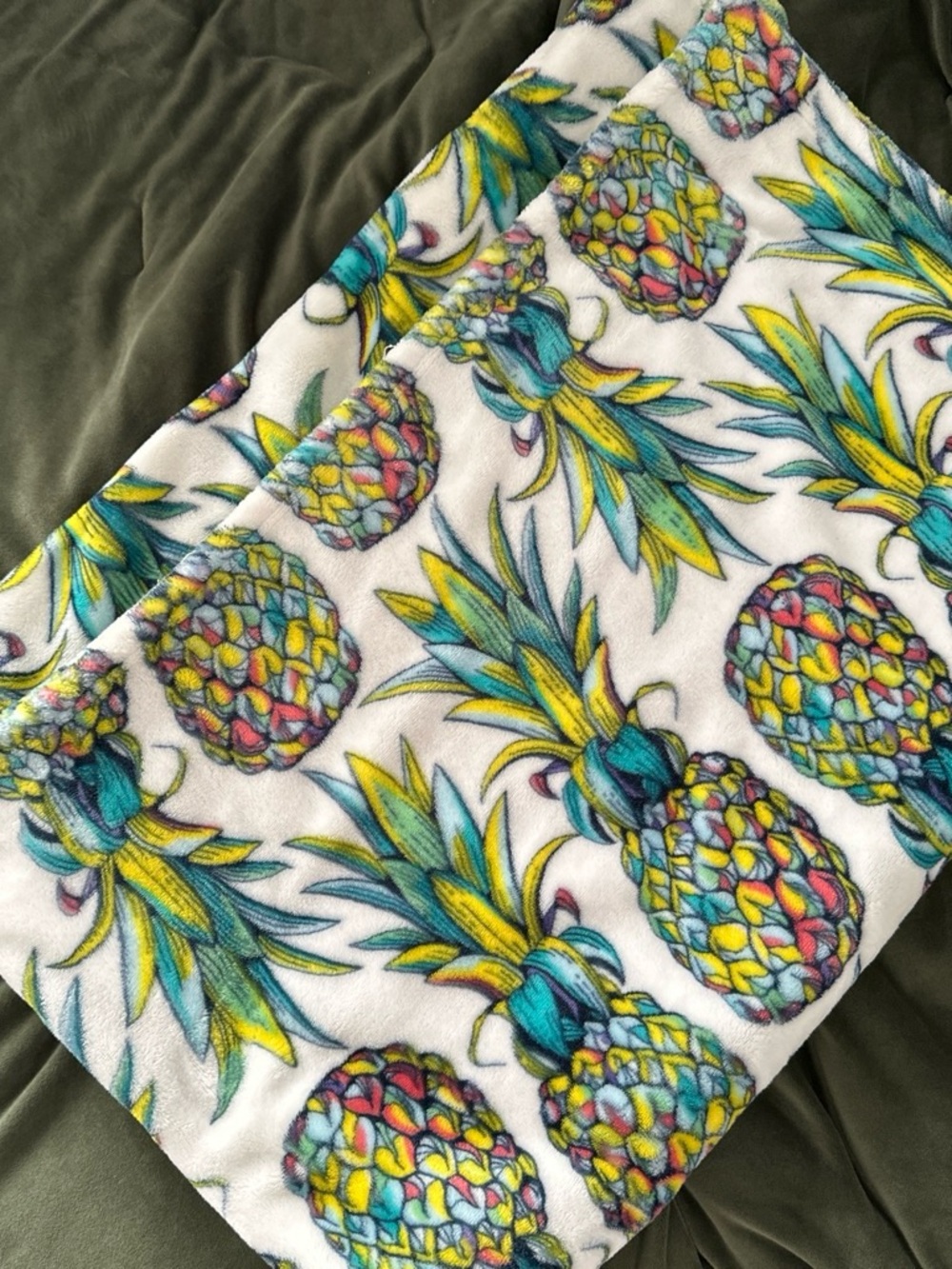 Pineapple Print Plush Throw - White Background with Teal & Yellow Pineapples
